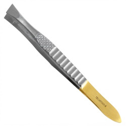 Tweezers